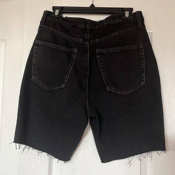 BRAND NEW Denim Shorts - Picture 4 of 5